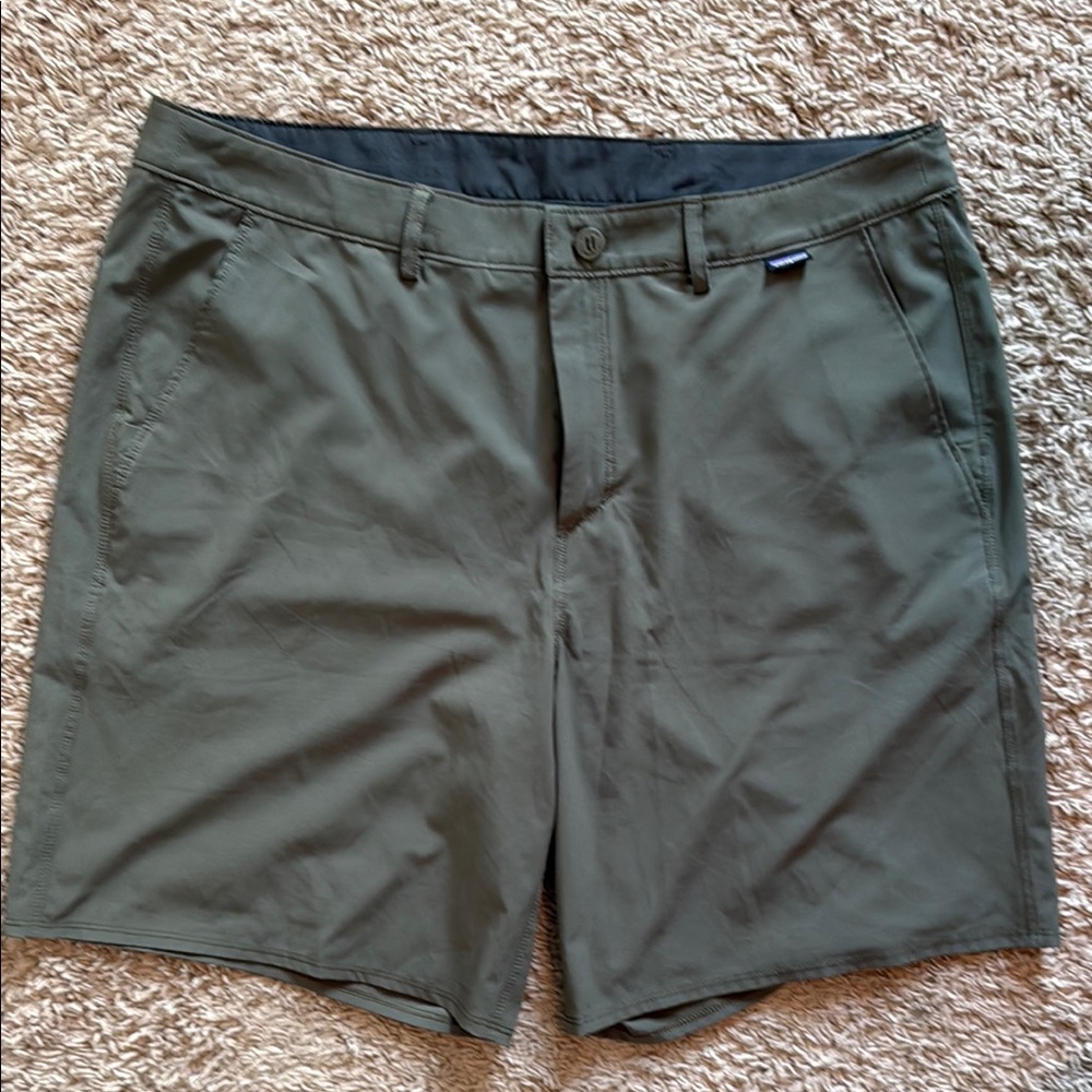 Patagonia Green Flat Front Shorts Lightweight Design